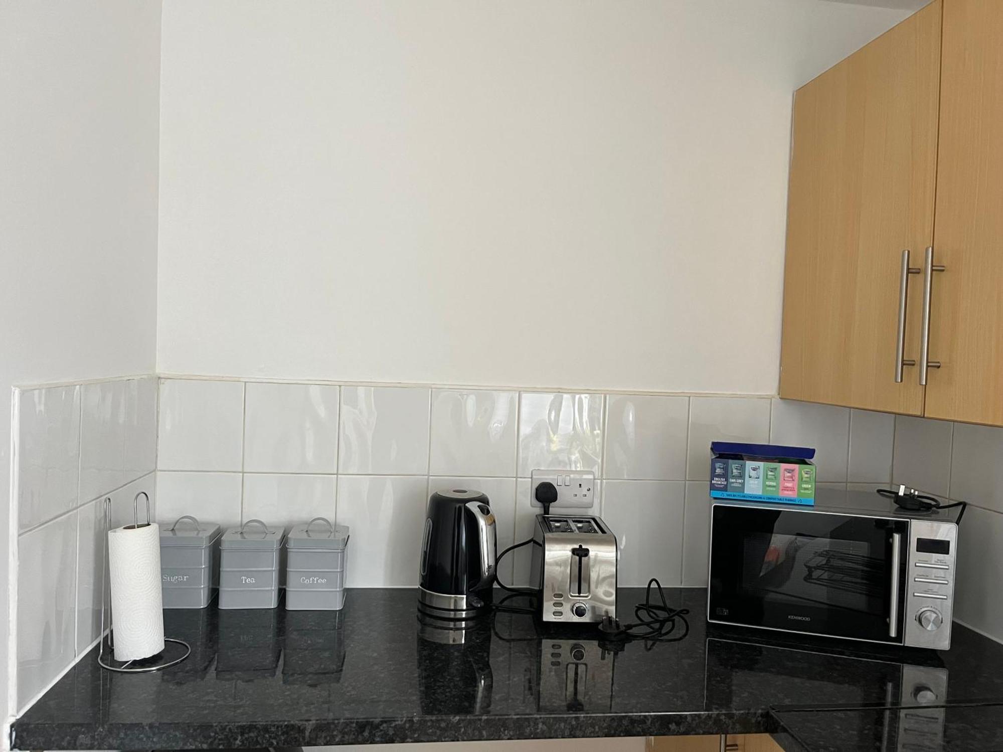Kettering Service Accomodation 2Brh Freeparking Wifi Smart Tv Tea & Coffee Bagian luar foto